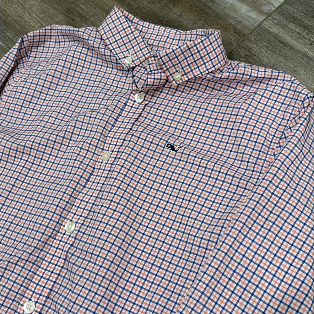 Vineyard Vines performance button down - Picture 4 of 5